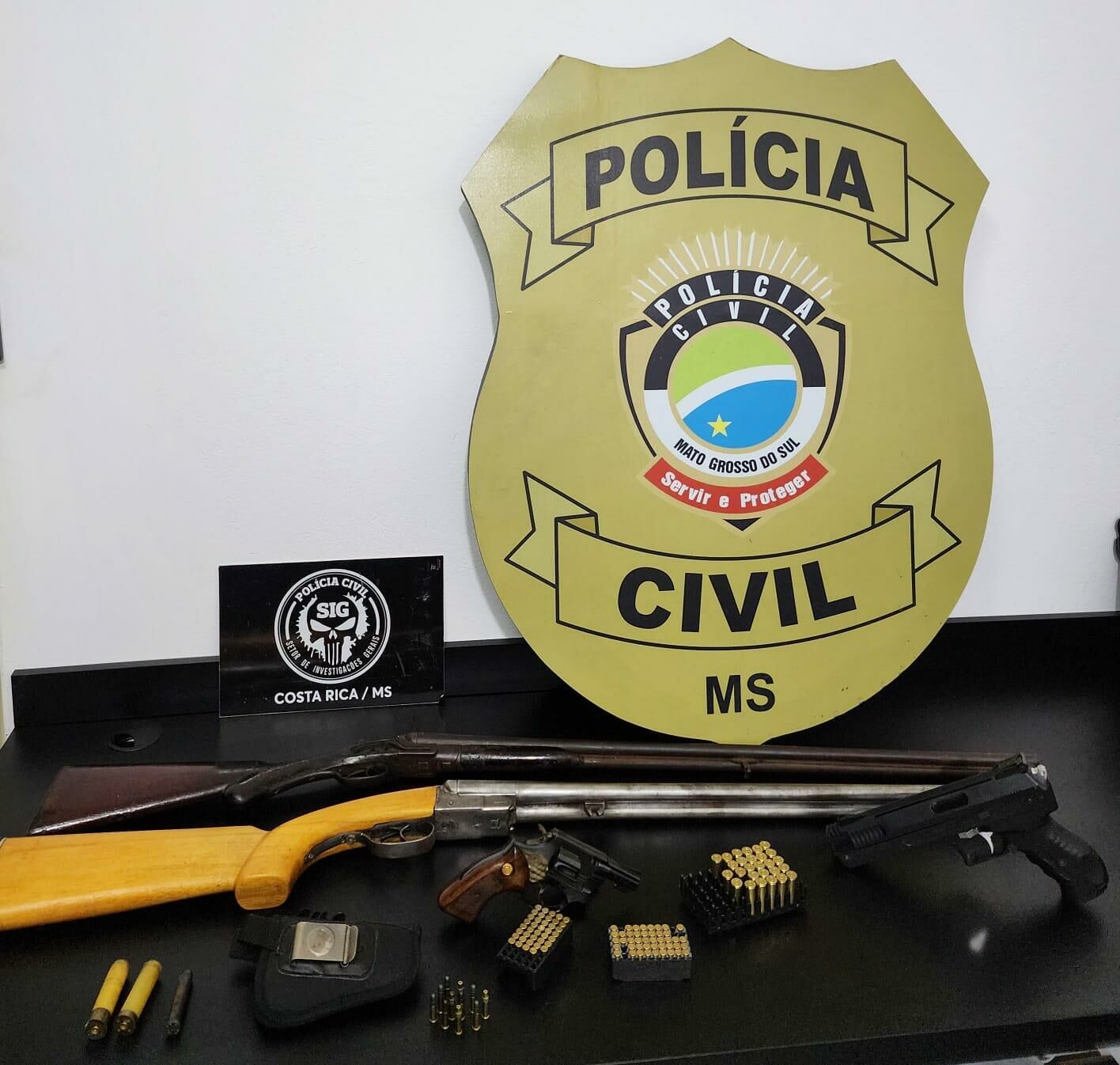 Imagem de compartilhamento para o artigo Polícia Civil de Costa Rica cumpre mandado e apreende armas em casa de advogado da MS Todo dia